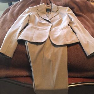 Pant suit
